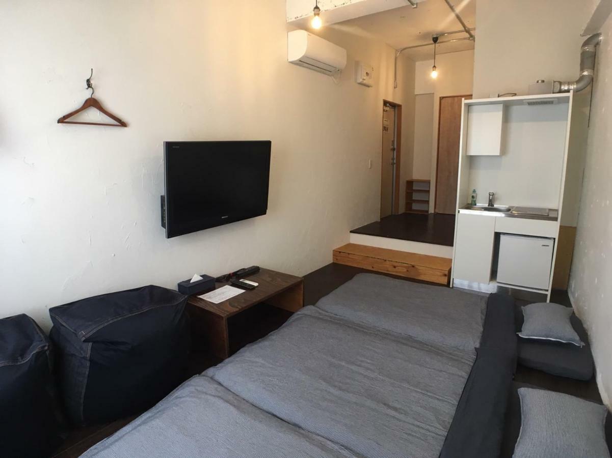 Guest House Golden Mile Hostel Амами Экстерьер фото